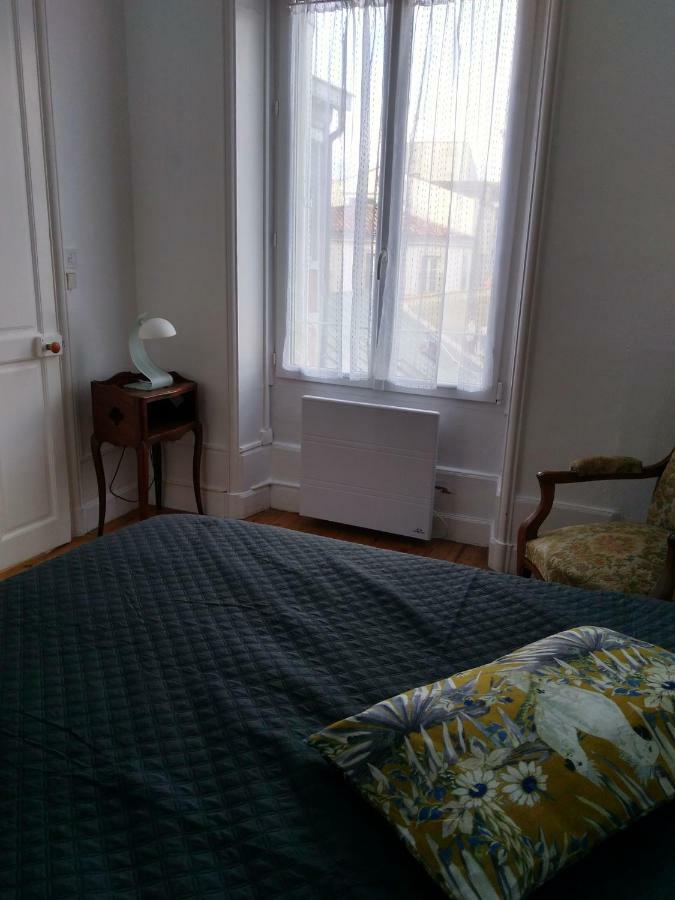 Appartement Au Calme Centre Ville A 2 Pas Du Vieux Marche La Rochelle  Exterior foto